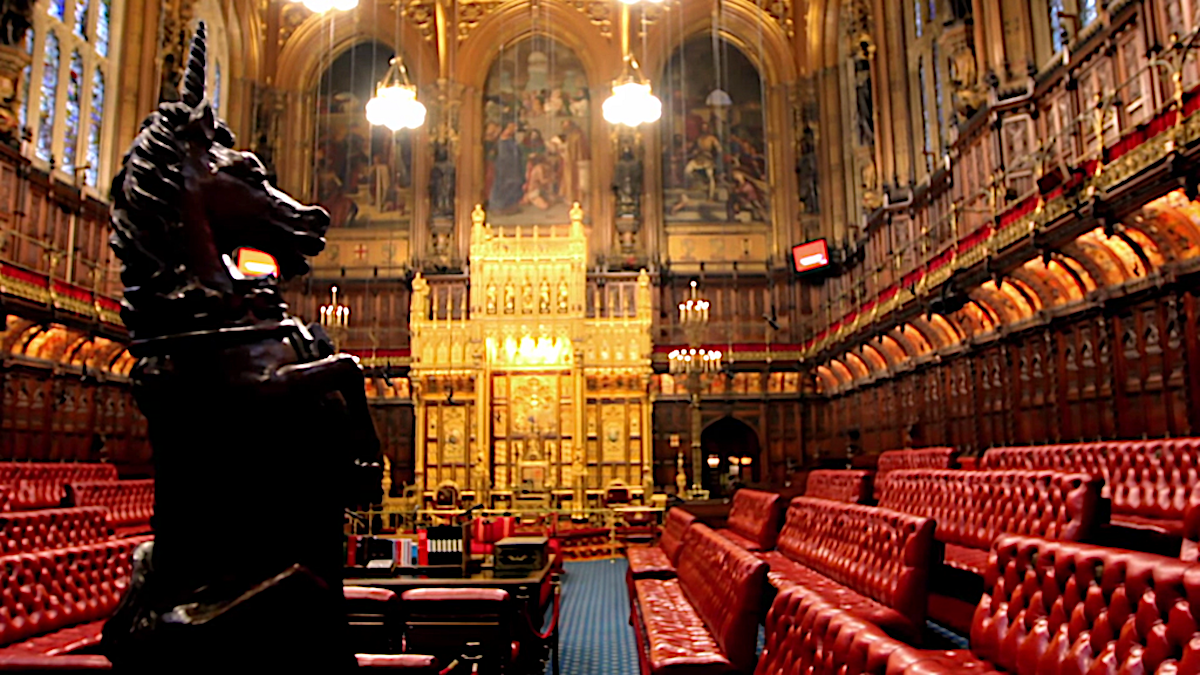 Will bishops lose the automatic right to sit in the House of Lords?
