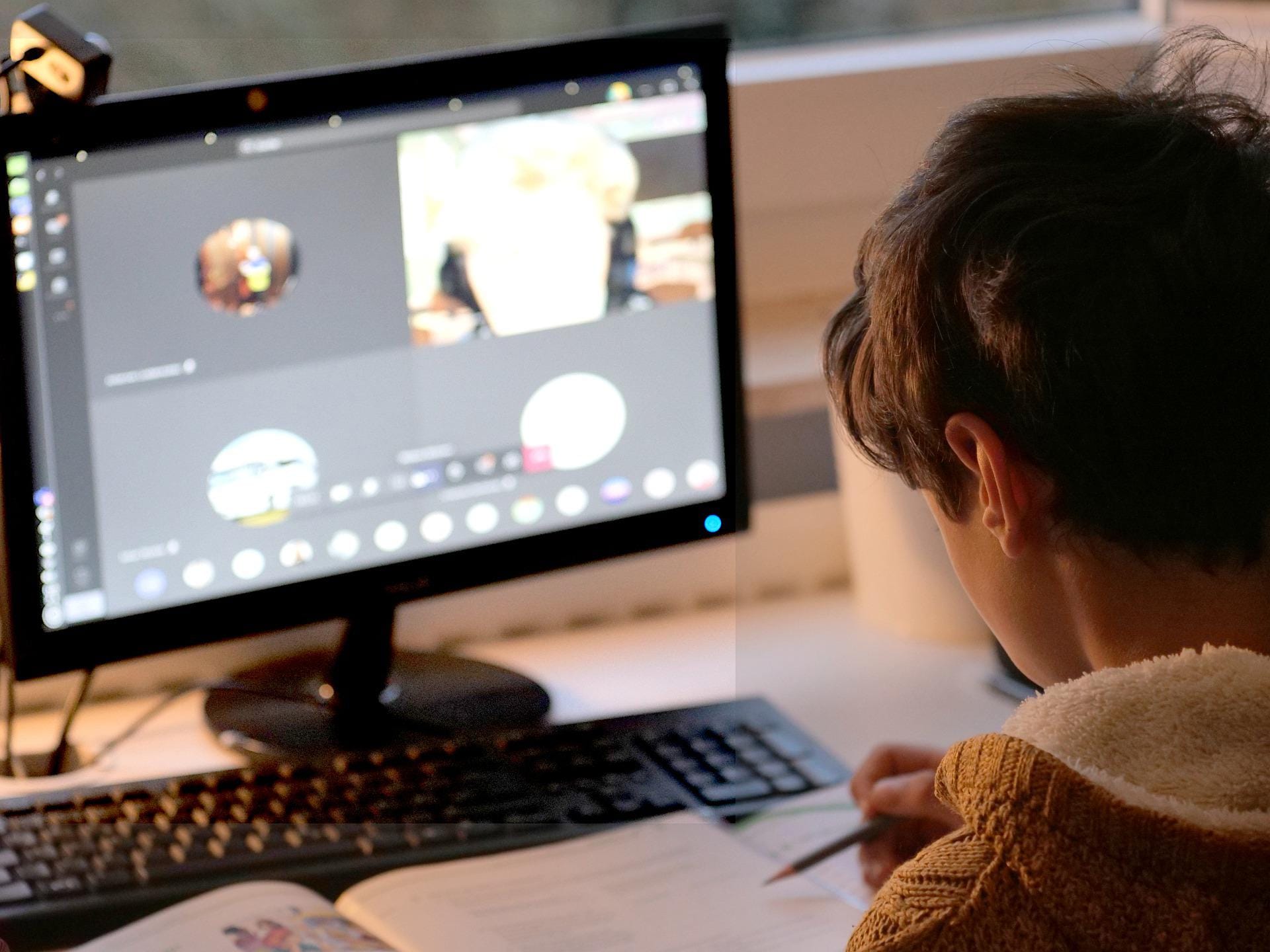UK children becoming embroiled in far-right extremism online
