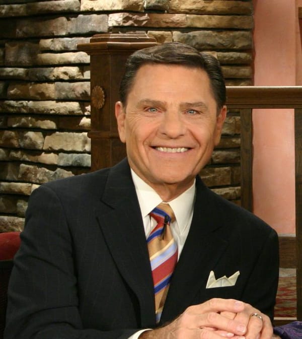 Kenneth Copeland
Kenneth Copeland Ministries, CC BY-SA 3.0 , via Wikimedia Commons